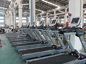 向日葵成人网站健身器材生产车间展示2