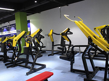 向日葵成人网站健身器材公司展厅实拍图片4